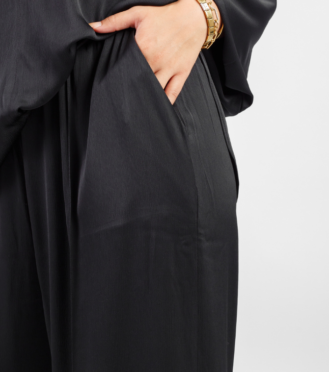 Silk Flow Pants - Black