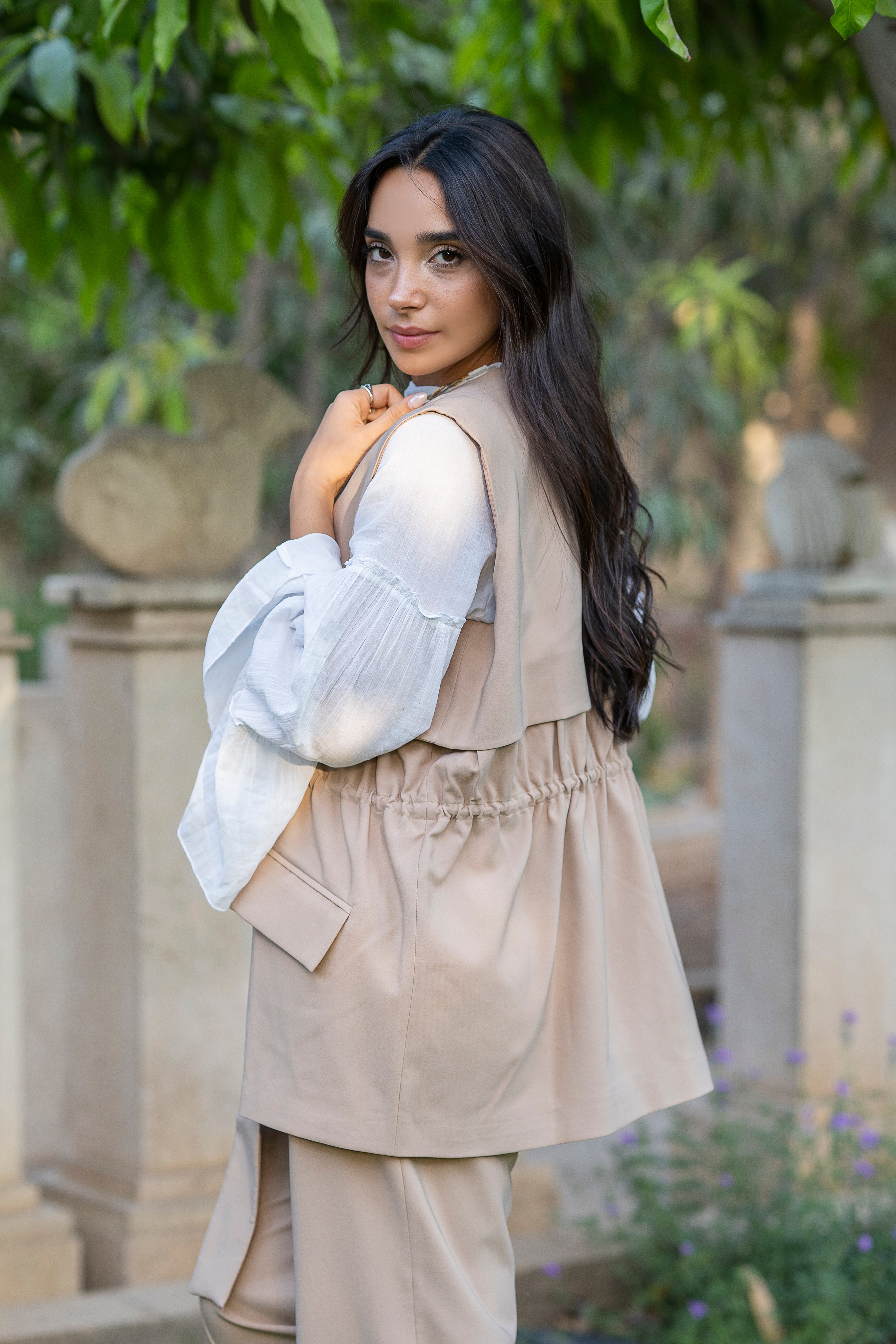 Edge Vest - Beige