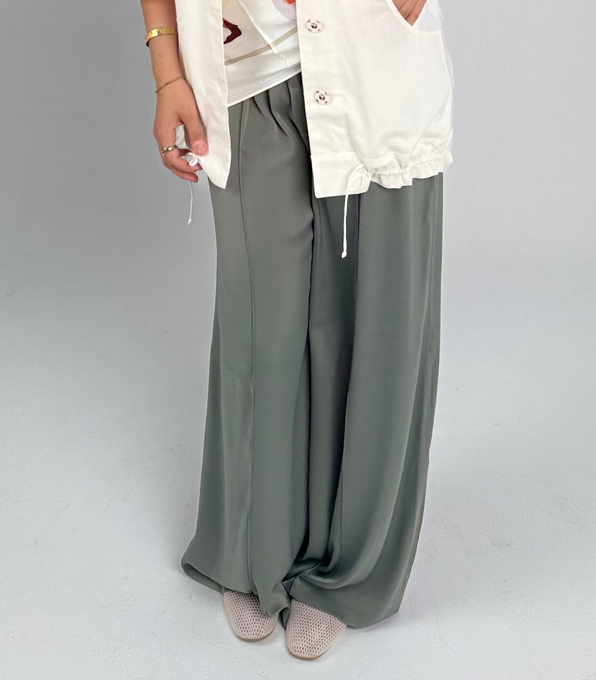 Silk Flow Pants - Olive