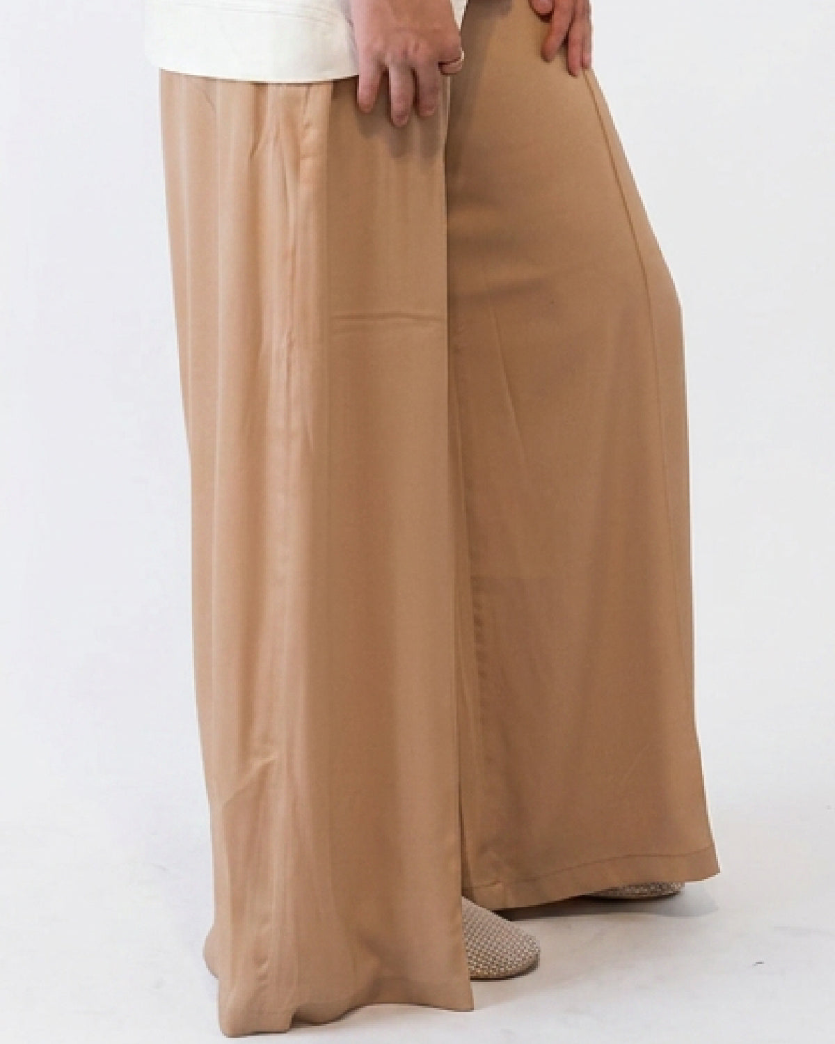 Silk Flow Pants - Gold